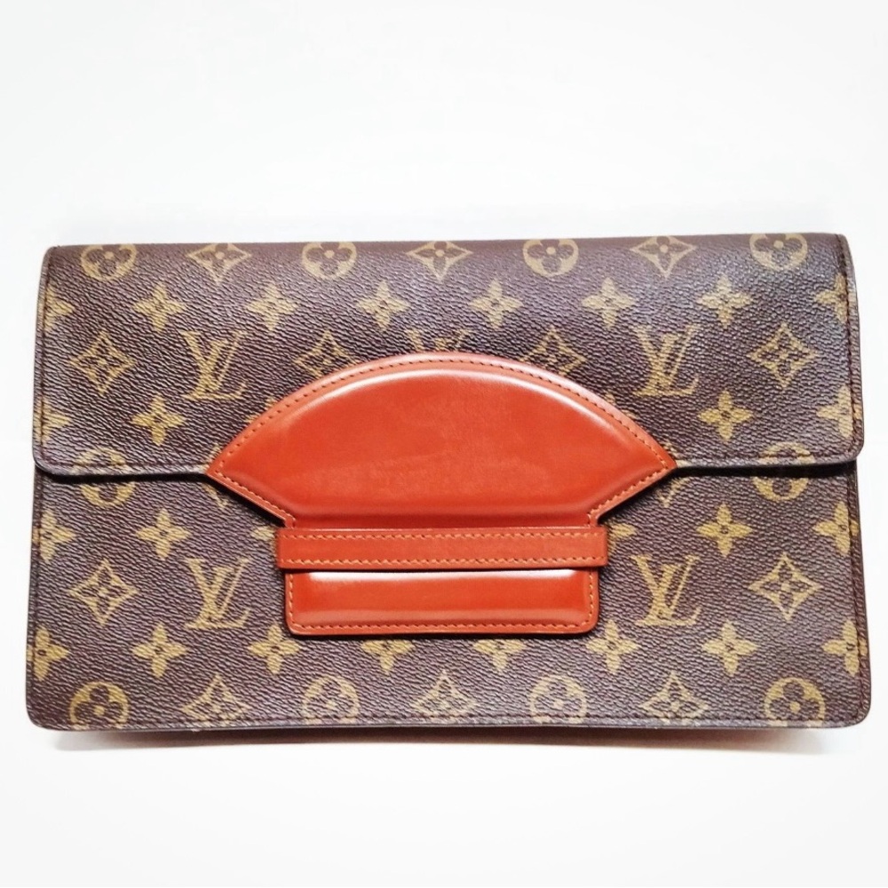 Louis Vuitton Brown and Tan Monogram woman’s clutch
